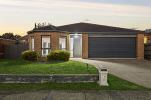 Charming Family Home in Prime Narre Warren South Locale